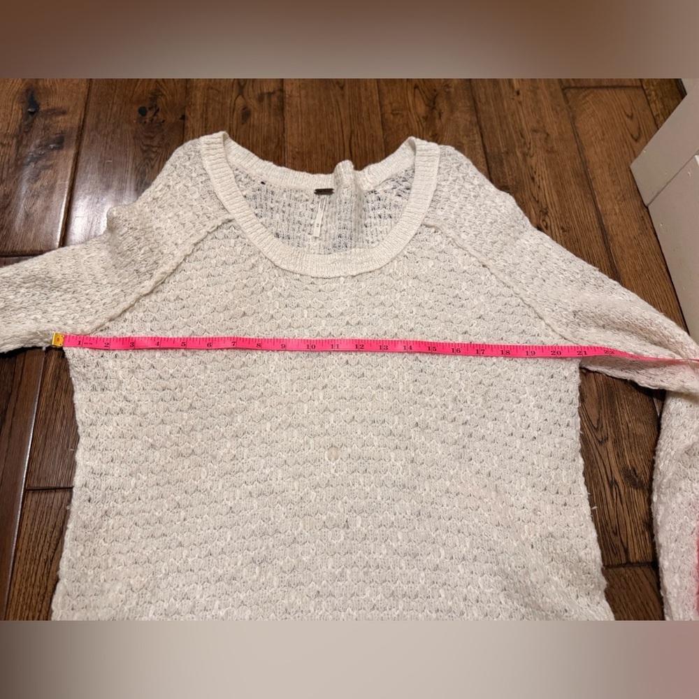 Free People Boat Neck High Low Cozy Cream Ivory Knit Sweater. Size: Medium. - Picture 9 of 12